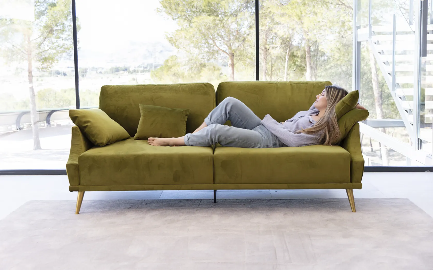 Velsatis velvet sofa by Fama