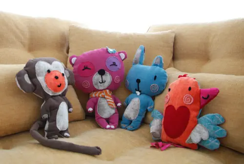 Mascotas de peluche Fama Sofas 01