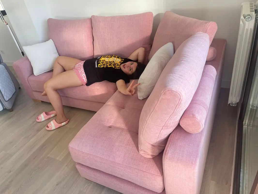 Por fin mi sofa rosa