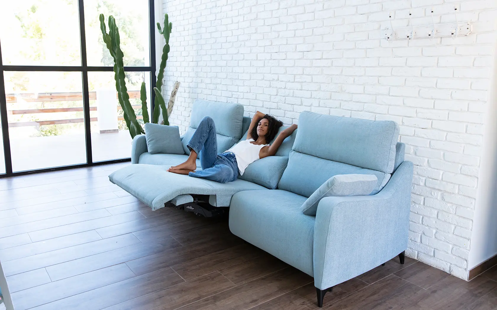 Axel | Reclining modular sofa | Fama Sofas