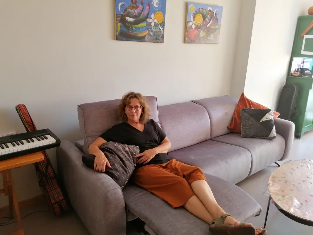 Qué a gustico en mi sofá