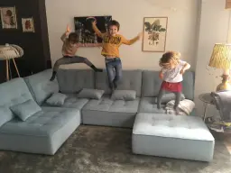 Súper familia, súper sofá!