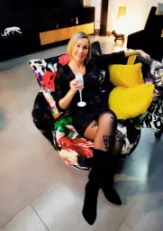 Comme un 31 décembre dans mon fauteuil tourant Fama