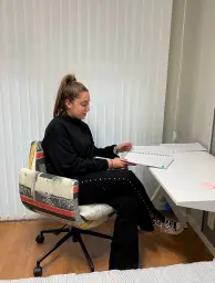 MI COMPAÑERA DE ESTUDIO