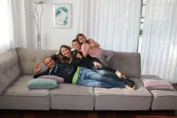 Este sofá mola un "montón"