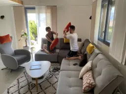 Bataille de coussins