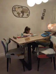 Haciendo los deberes con Mili y Lalo