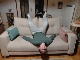 un nouveau canapé déjà squatté