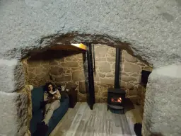Sofá y estufa