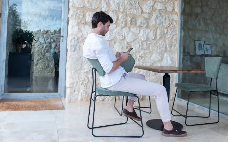 planet chair sillas 2022 25