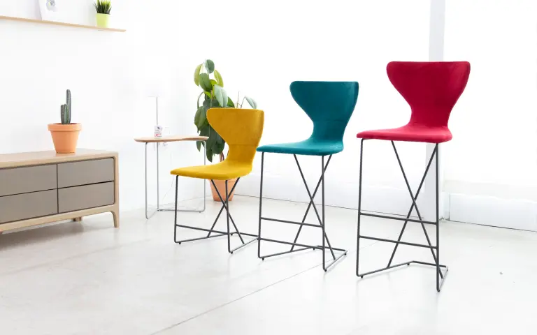 Denzel taburete Fama 2020 06