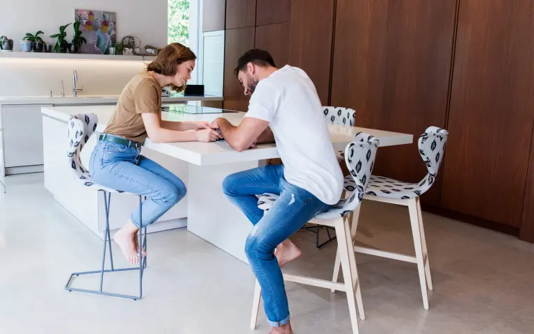 Helga taburete Fama 2020 04