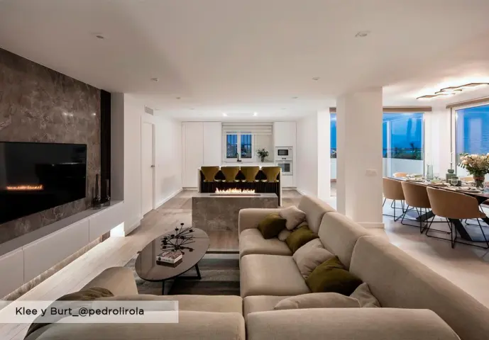 Klee y burt taburete @pedrolirola