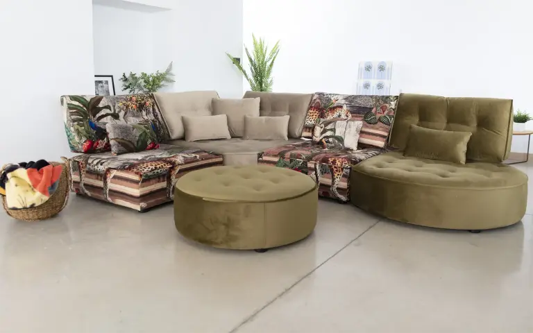 Velsatis Samtsofa von Fama