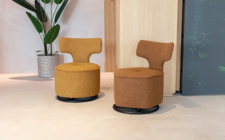 Zipi Zape kleine Poufs mit Rückenlehne