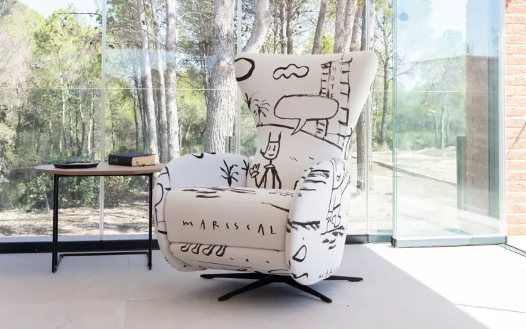 Mondrian relax armchair design patterned by Mariscal