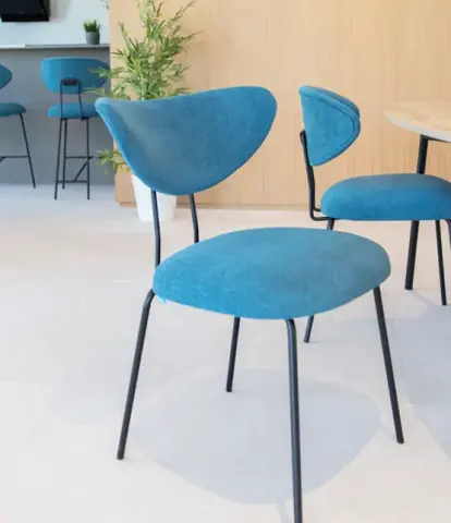 Silla Nereida con respaldo basculante que se adapta a la espalda